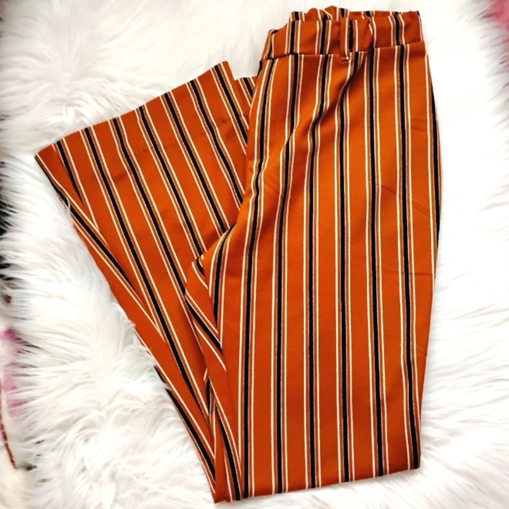 ♥️Altar'd State Rust and White Striped Garment